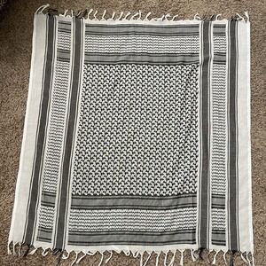 Authentic Palestinian Keffiyeh Scarf Black White Traditional Arab Shemagh Wrap